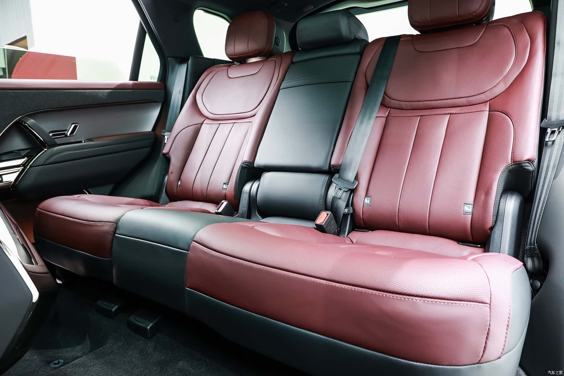 Land Rover Range Rover, 2026 12