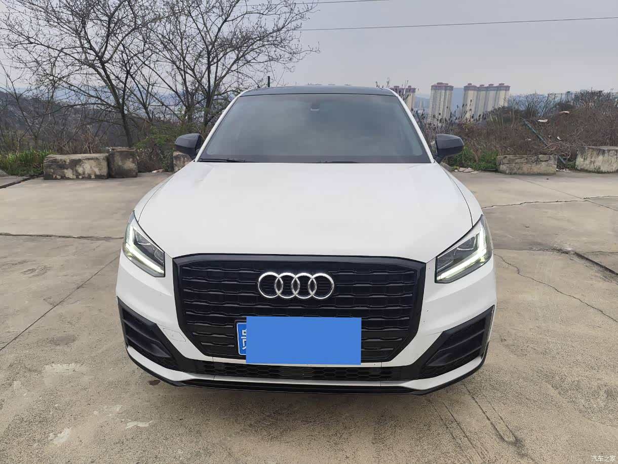 Audi Q2L, 2021 2