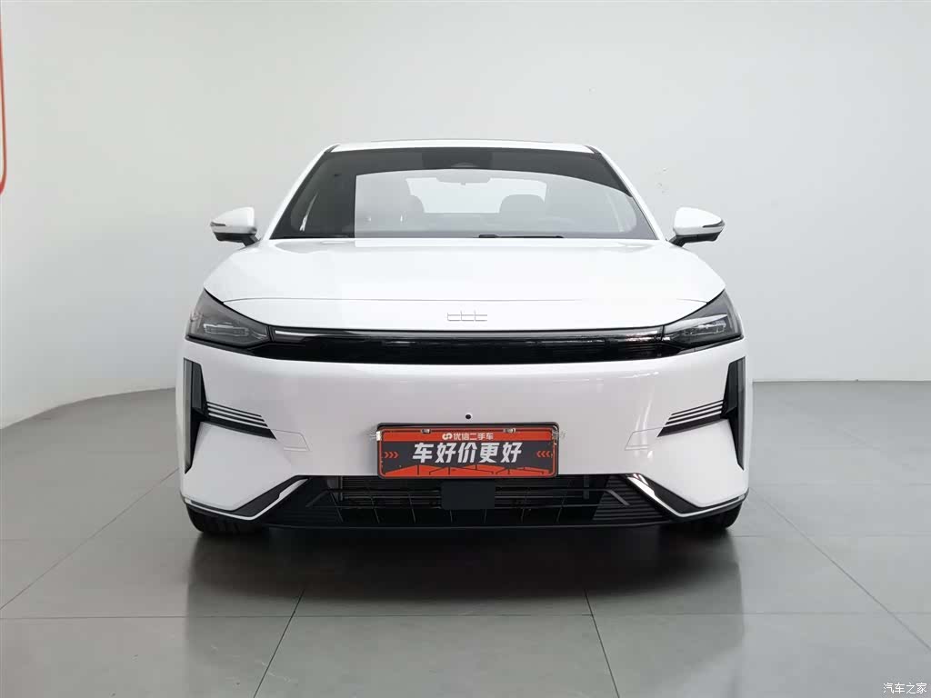 Geely Galaxy L6, 2025 3