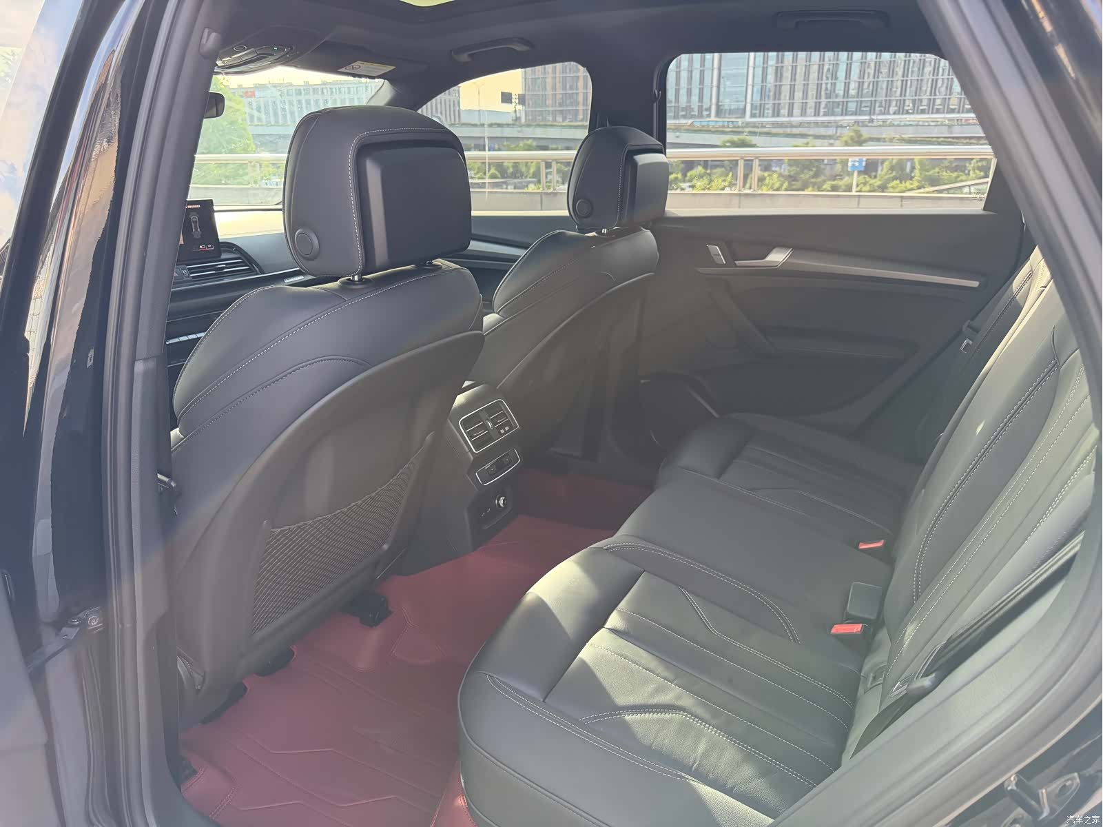 Audi Q5L, 2023 4