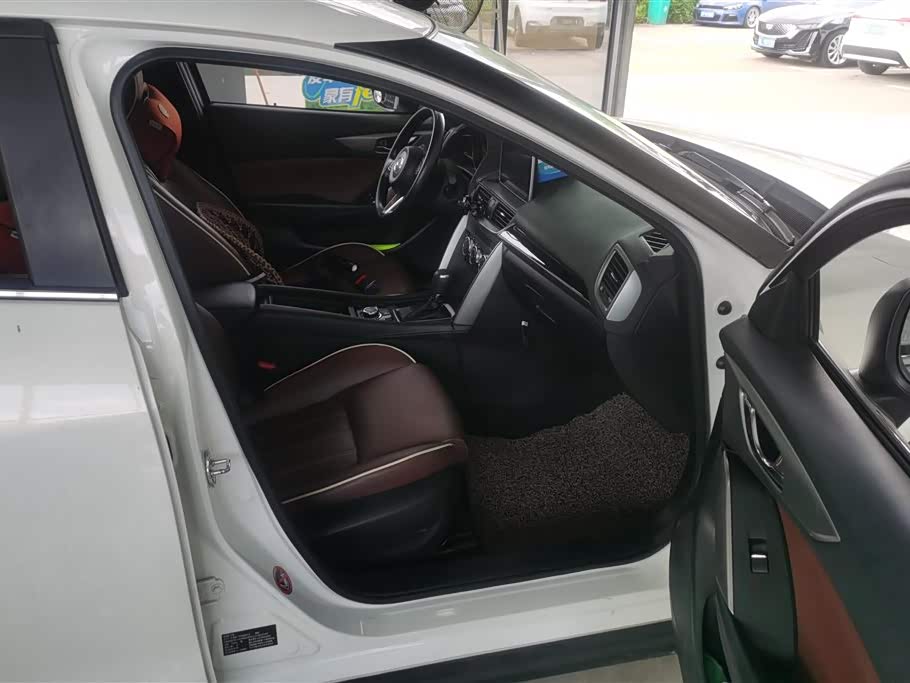 Mazda CX-4