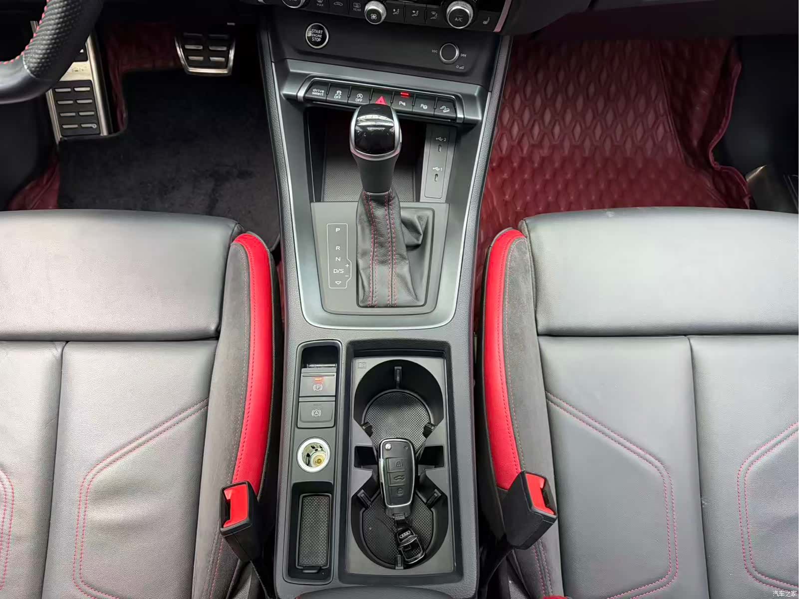Audi Q3, 2022 13