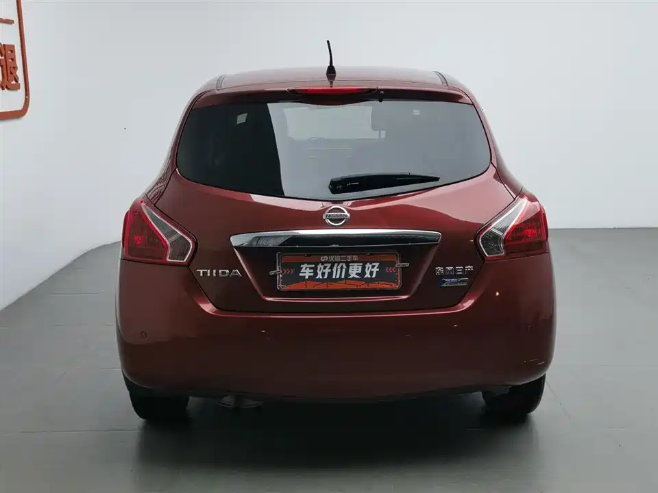 Nissan TIIDA
