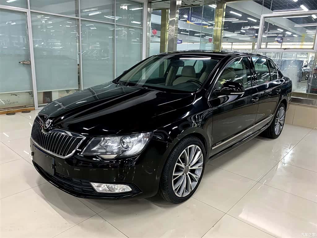 Skoda Superb, 2015 1