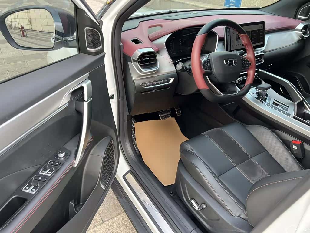 Geely Coolray, 2021 16