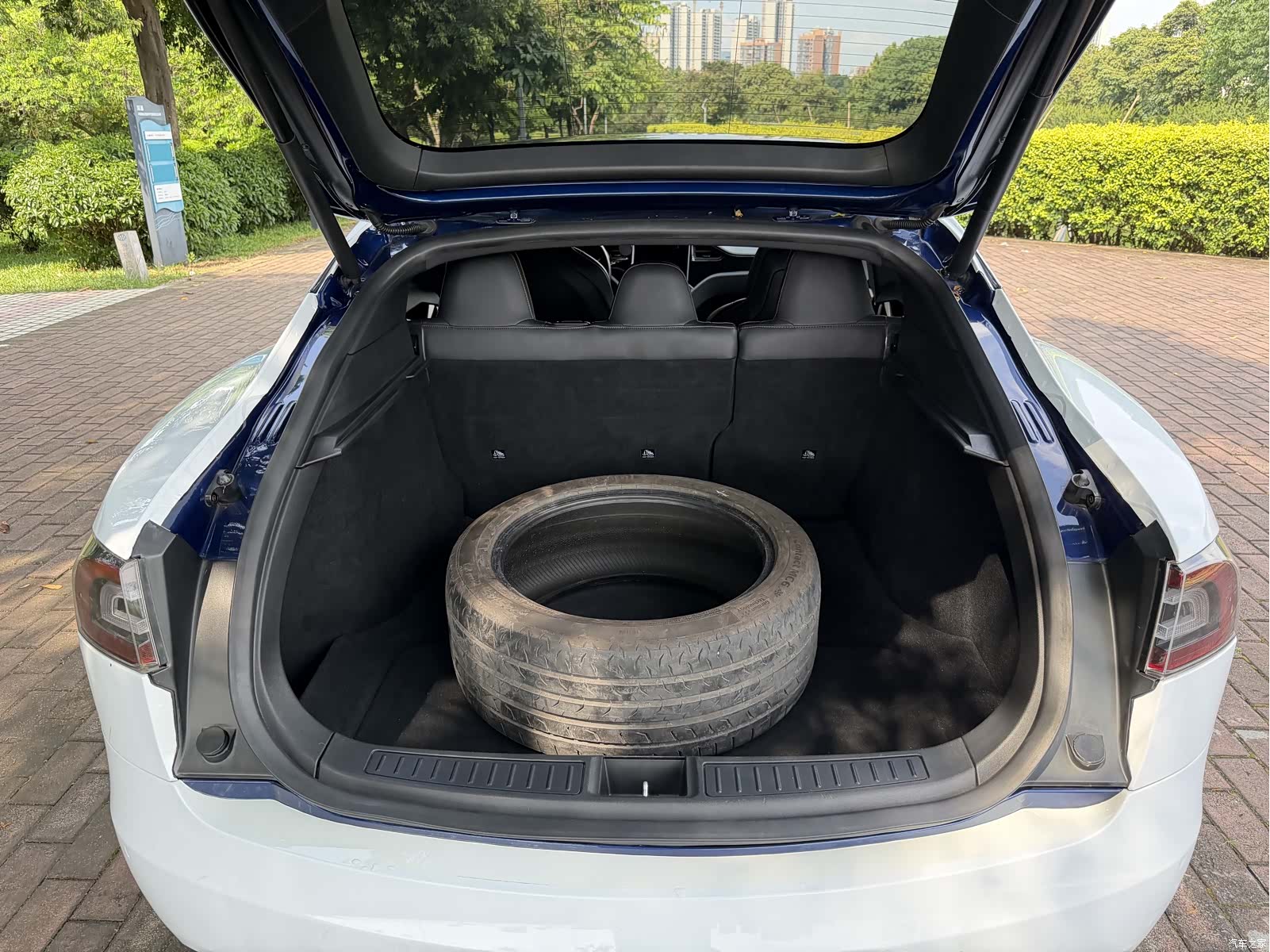 Tesla Model S, 2019 10