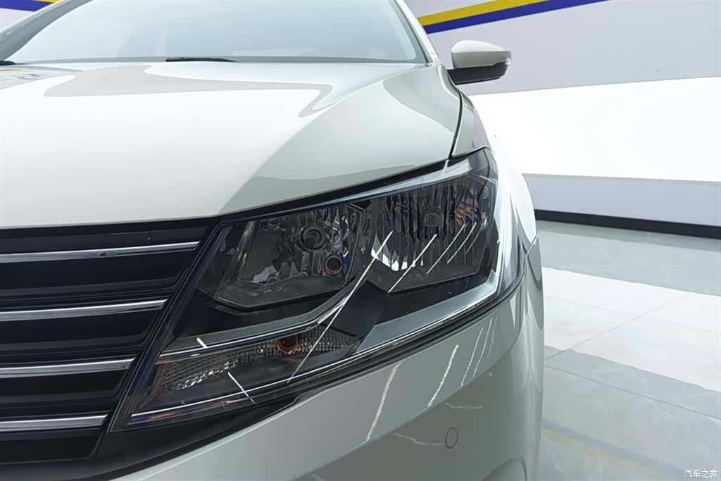 Volkswagen Lavida, 2016 все фото