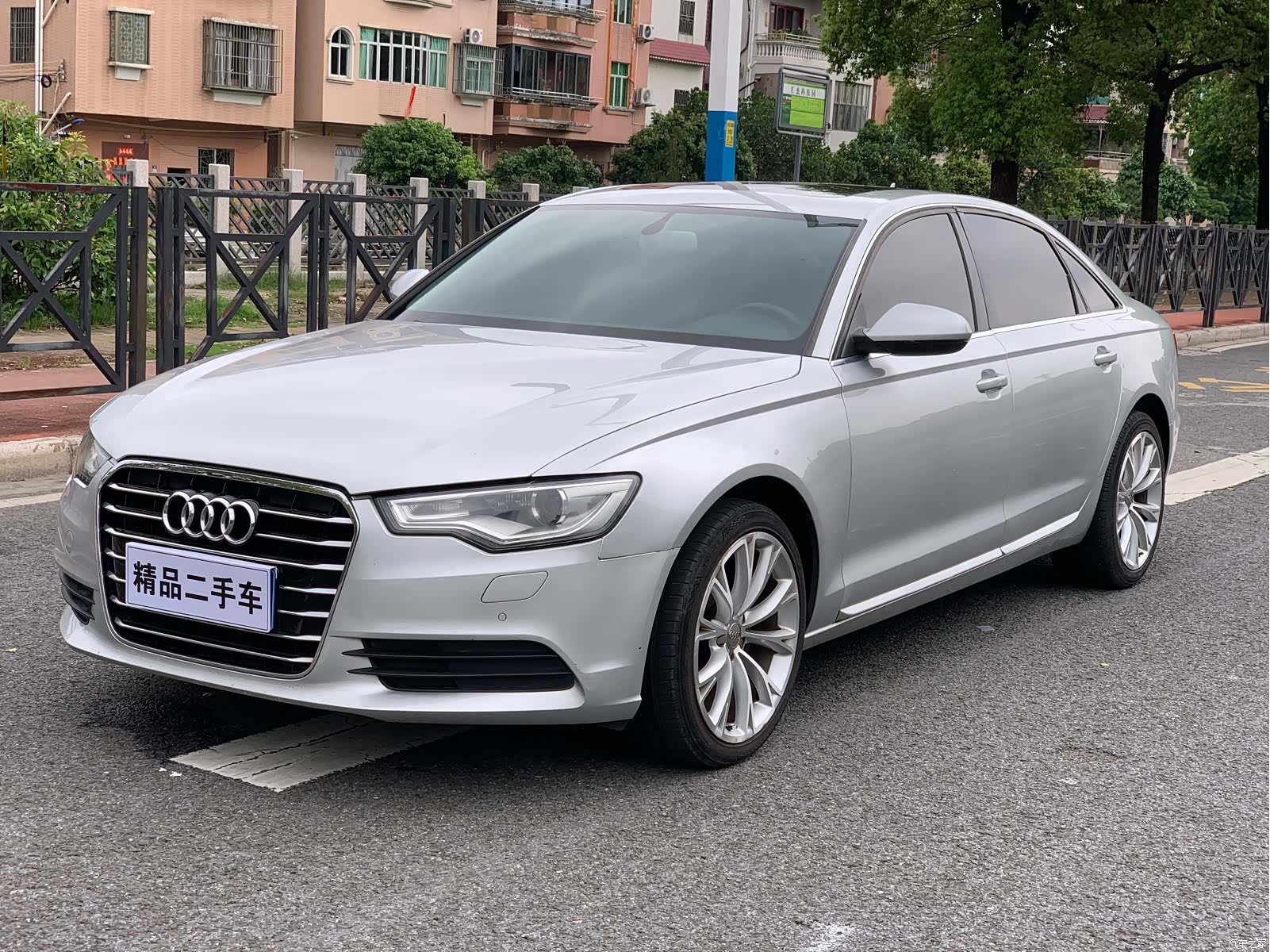 Audi A6L, 2014 1