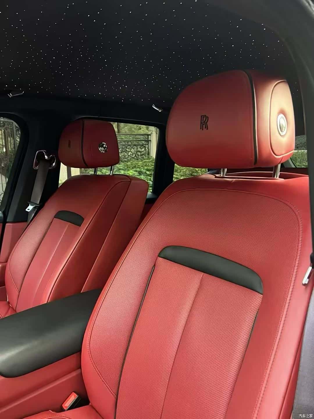 Rolls-Royce Cullinan, 2022 все фото
