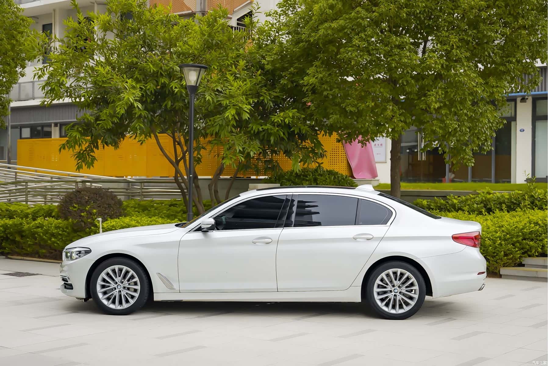 BMW 5 Series, 2019 4