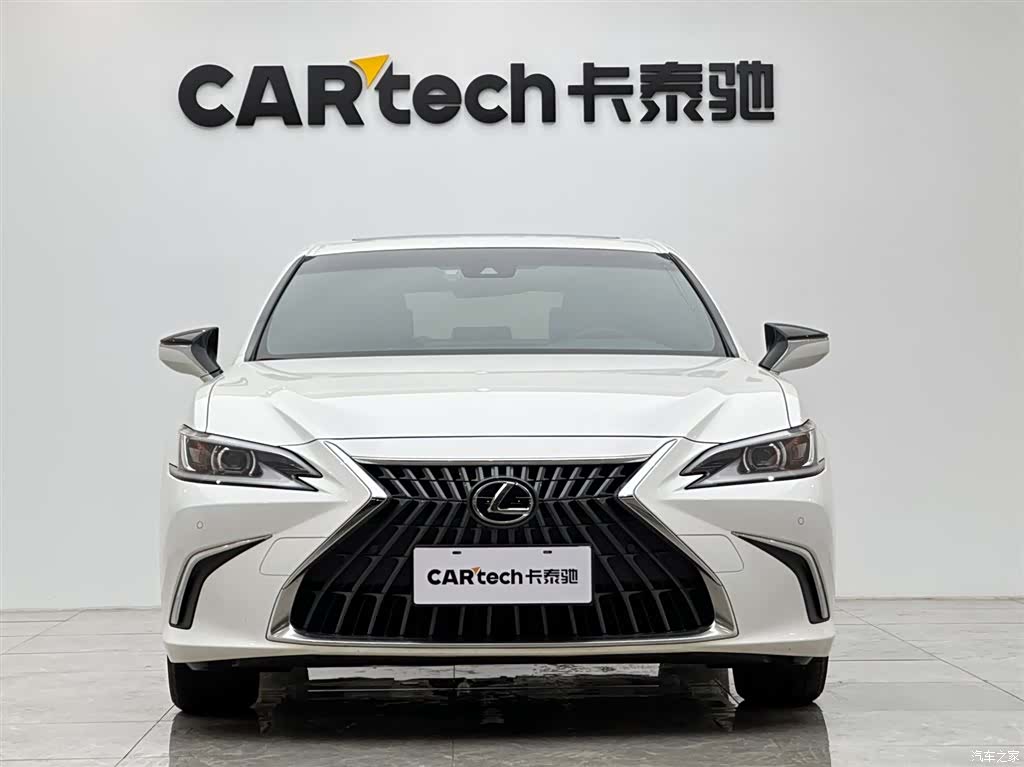 Lexus ES, 2024 7