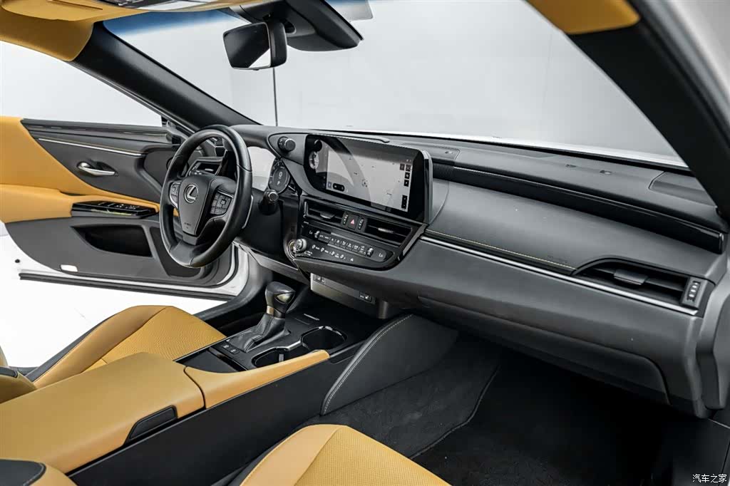 Lexus ES, 2023 21