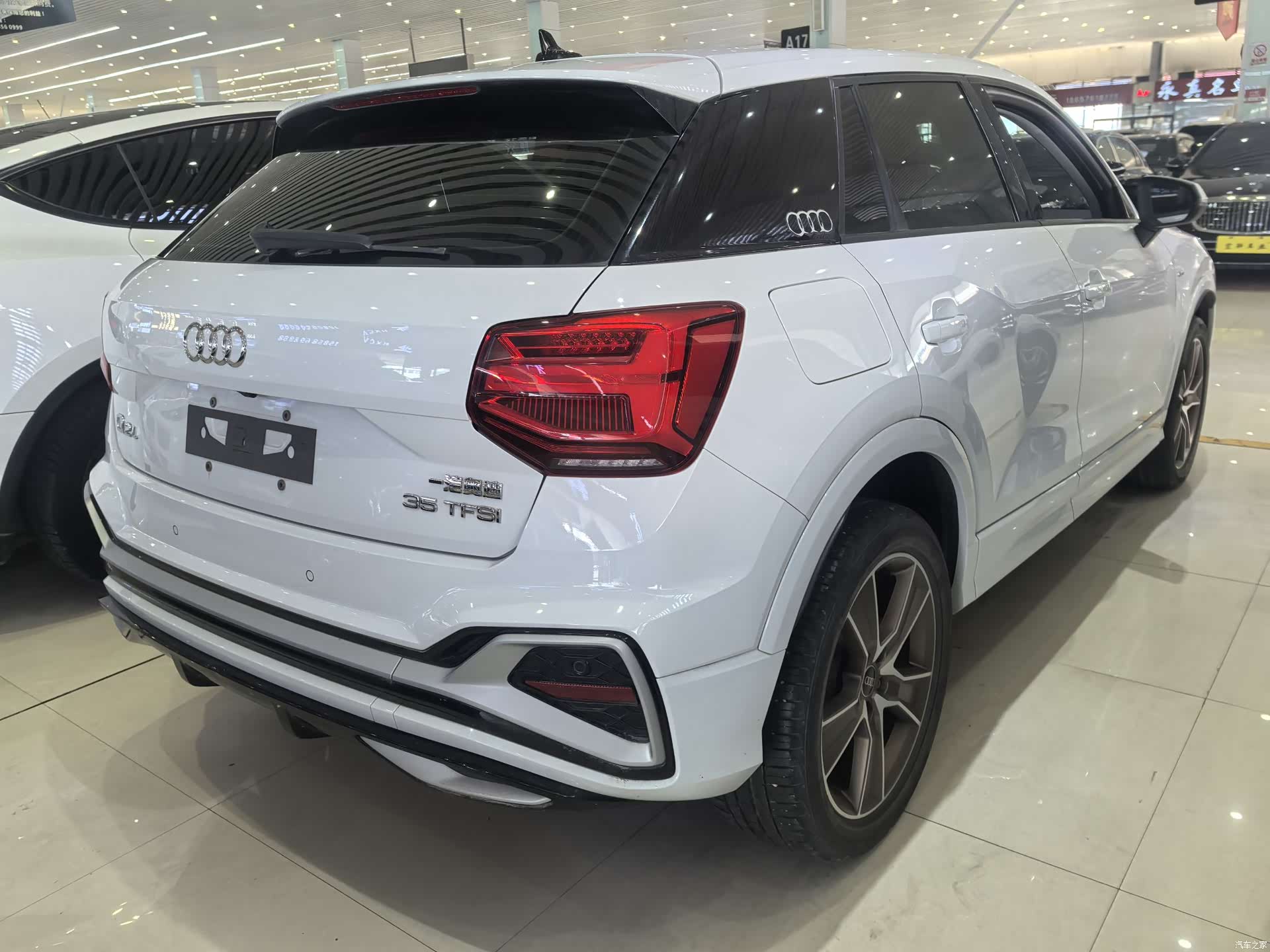 Audi Q2L, 2022 7