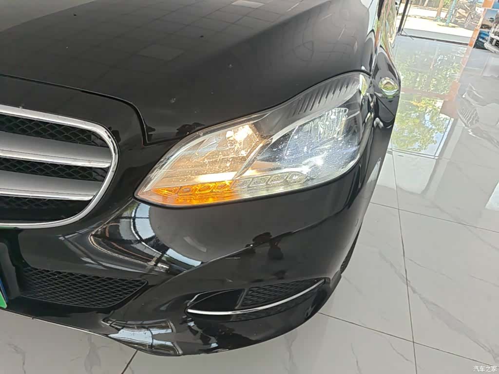Mercedes-Benz E-Class, 2015 24