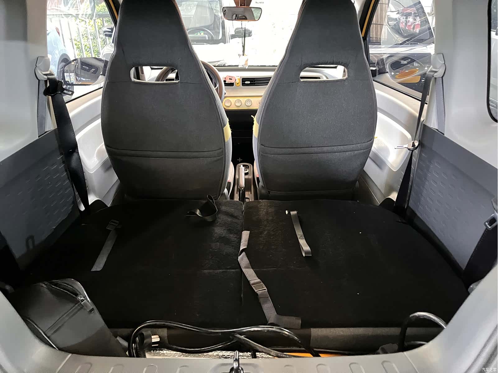 Wuling MINIEV, 2021 11