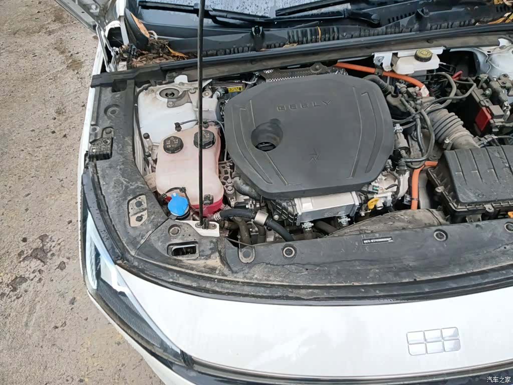 Geely Galaxy L6, 2024 23