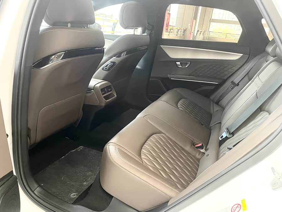BYD Han 2024, фото 12