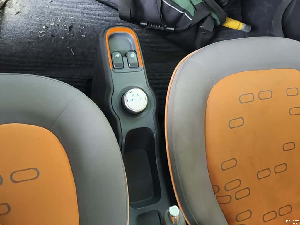 Wuling E100, 2019 14