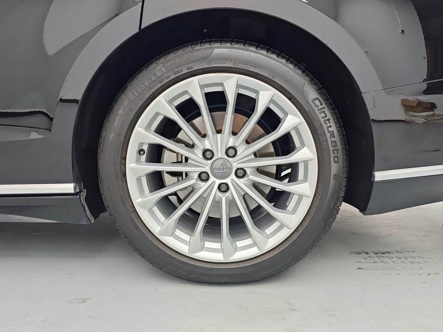 Audi A8 2020, фото 19