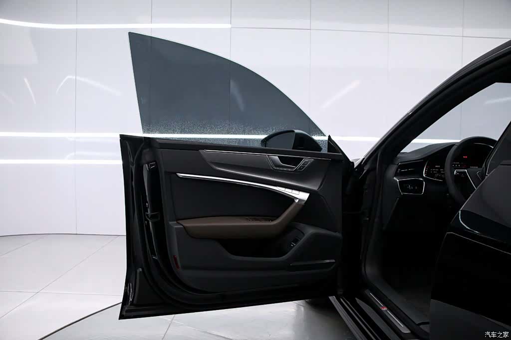 Audi A7L, 2023 11