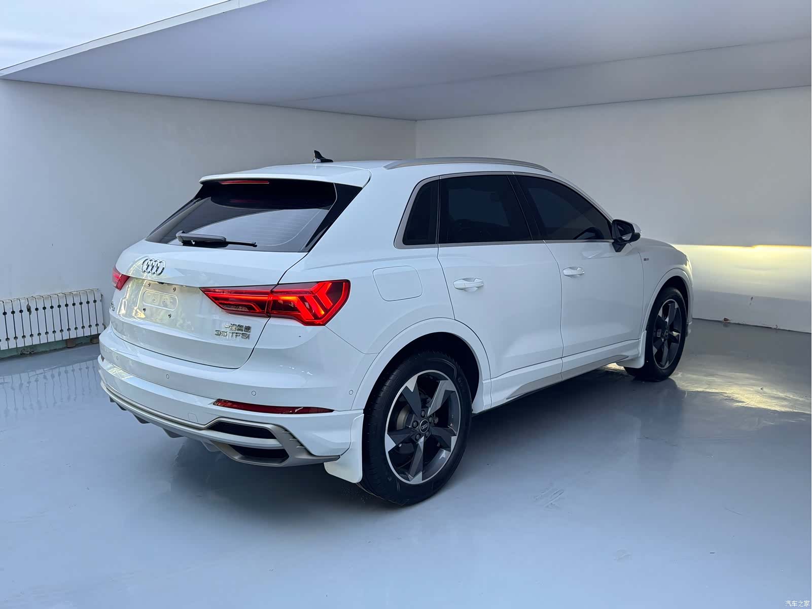 Audi Q3, 2023 6