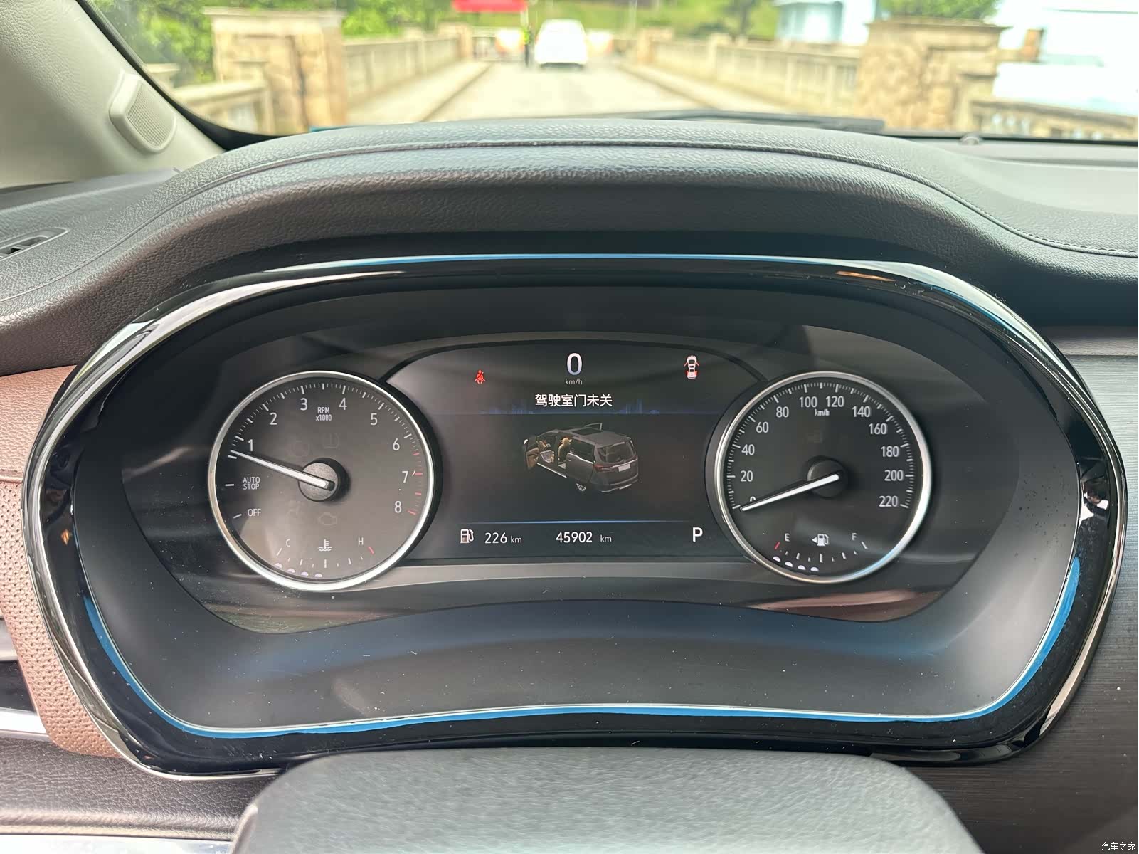 Buick GL8, 2023 8