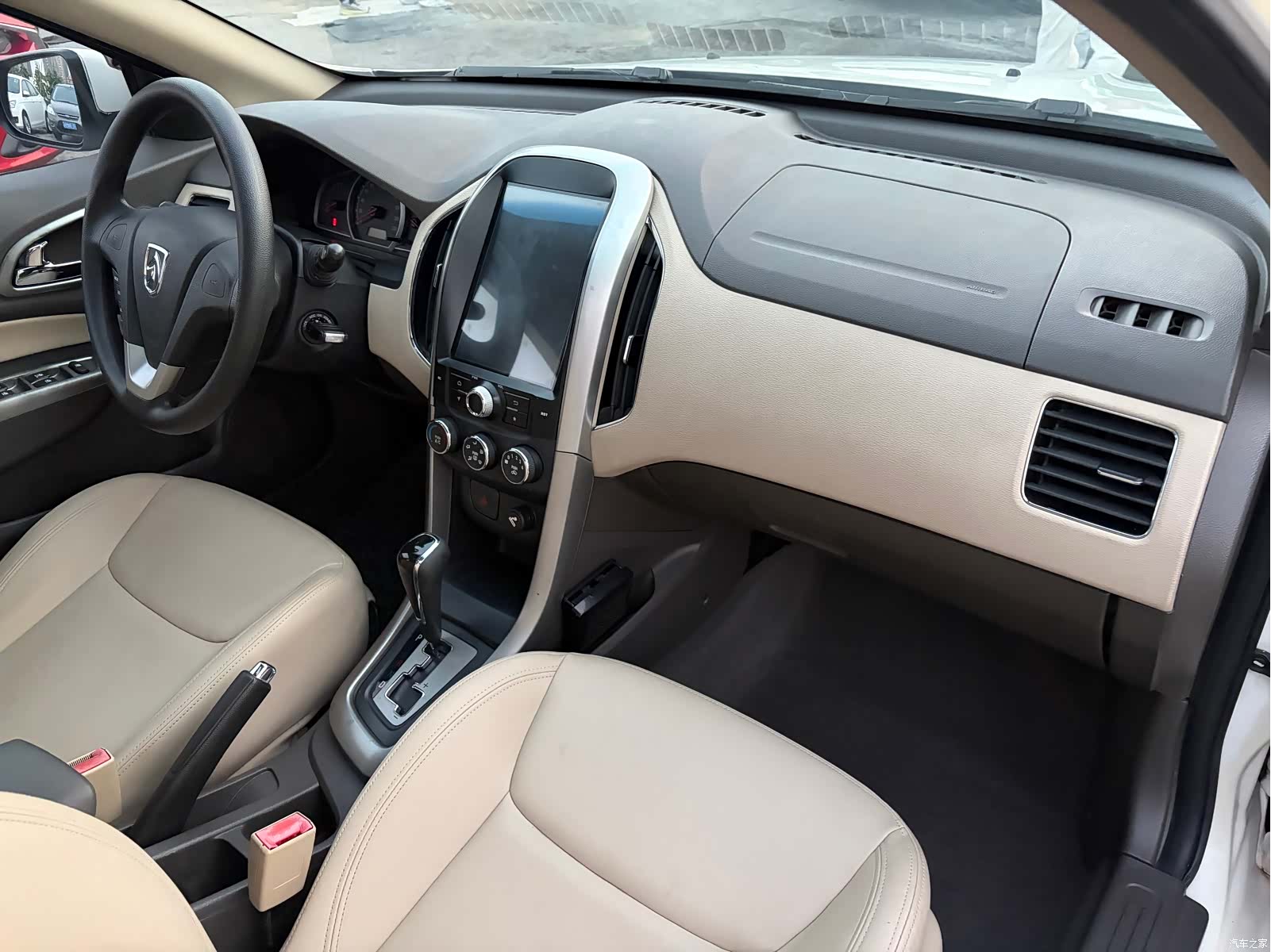 Wuling 630, 2012 14