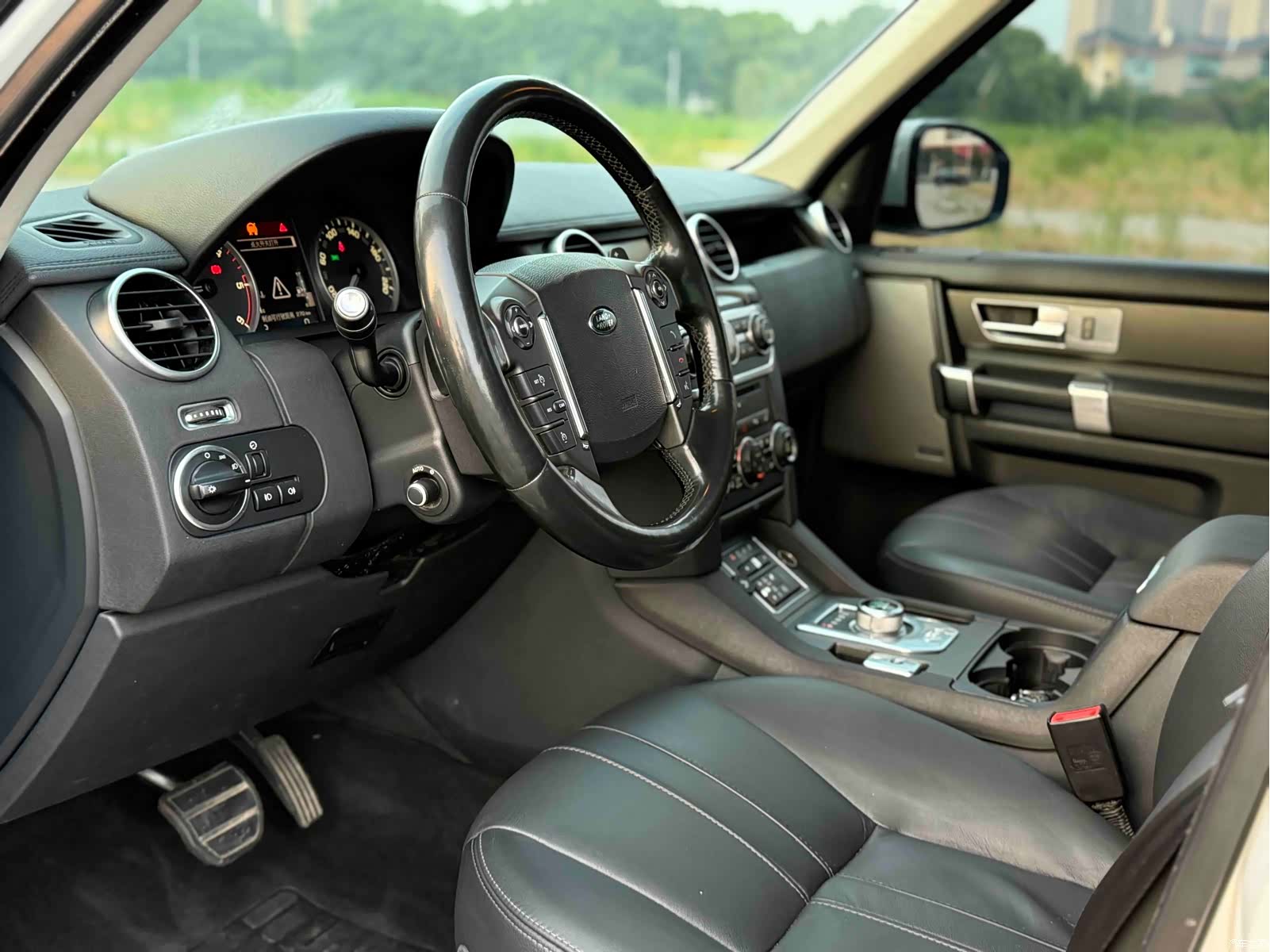 Land Rover Discovery, 2016 18