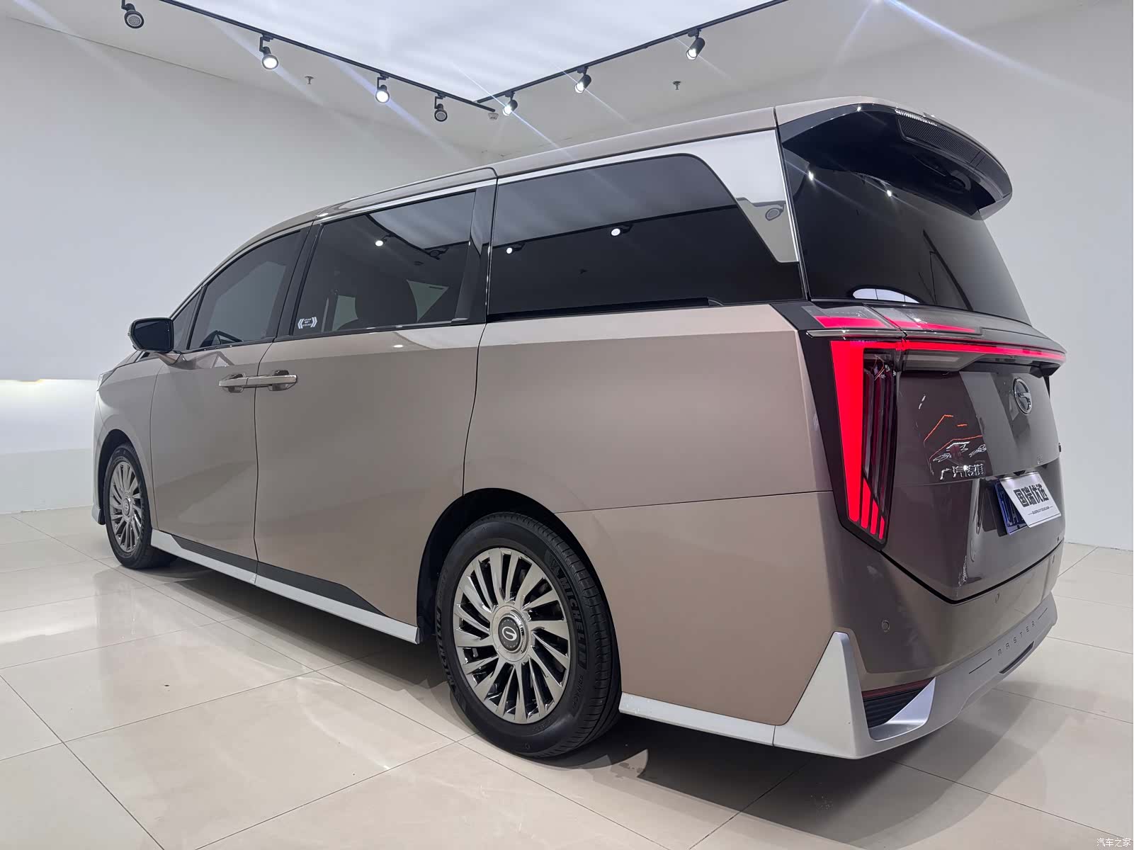 Trumpchi M8, 2022 6