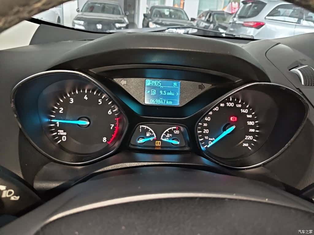 Ford Kuga, 2017 12