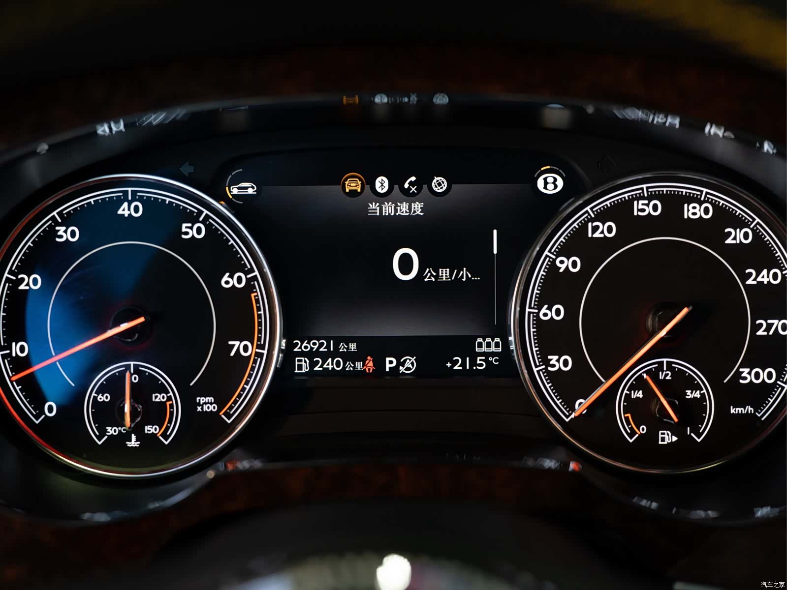 Bentley Bentayga, 2018 7