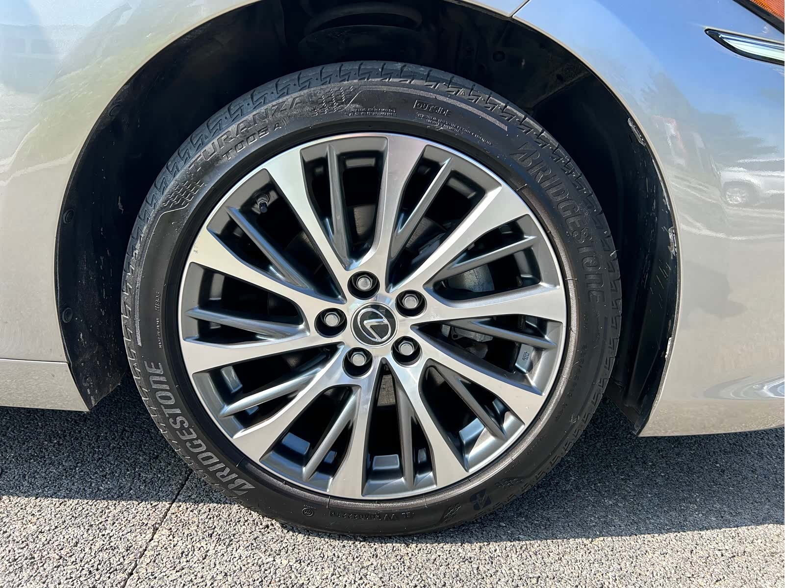 Lexus ES, 2021 10