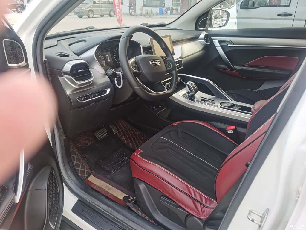 Geely Coolray, 2021 12