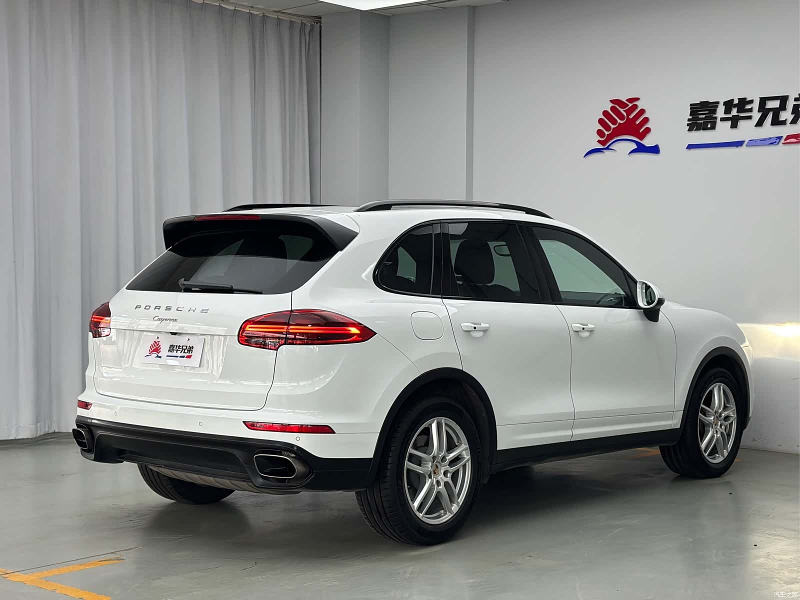 Porsche Cayenne, 2015 9