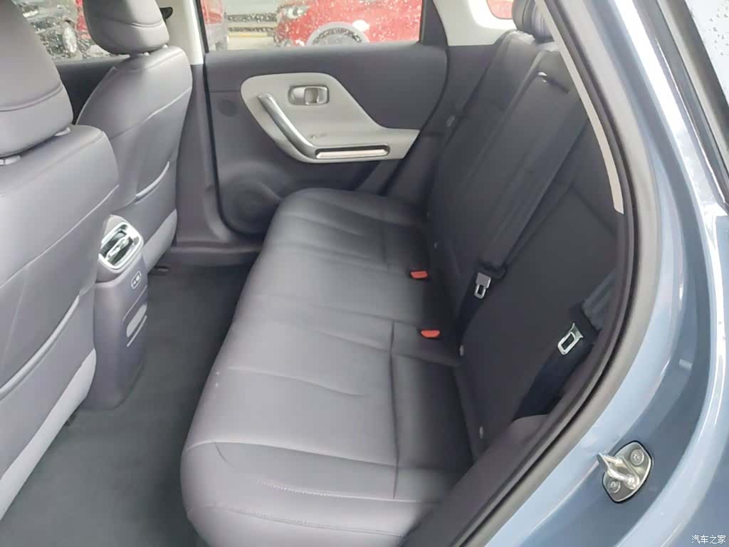 Leapmotor B01, 2025 17
