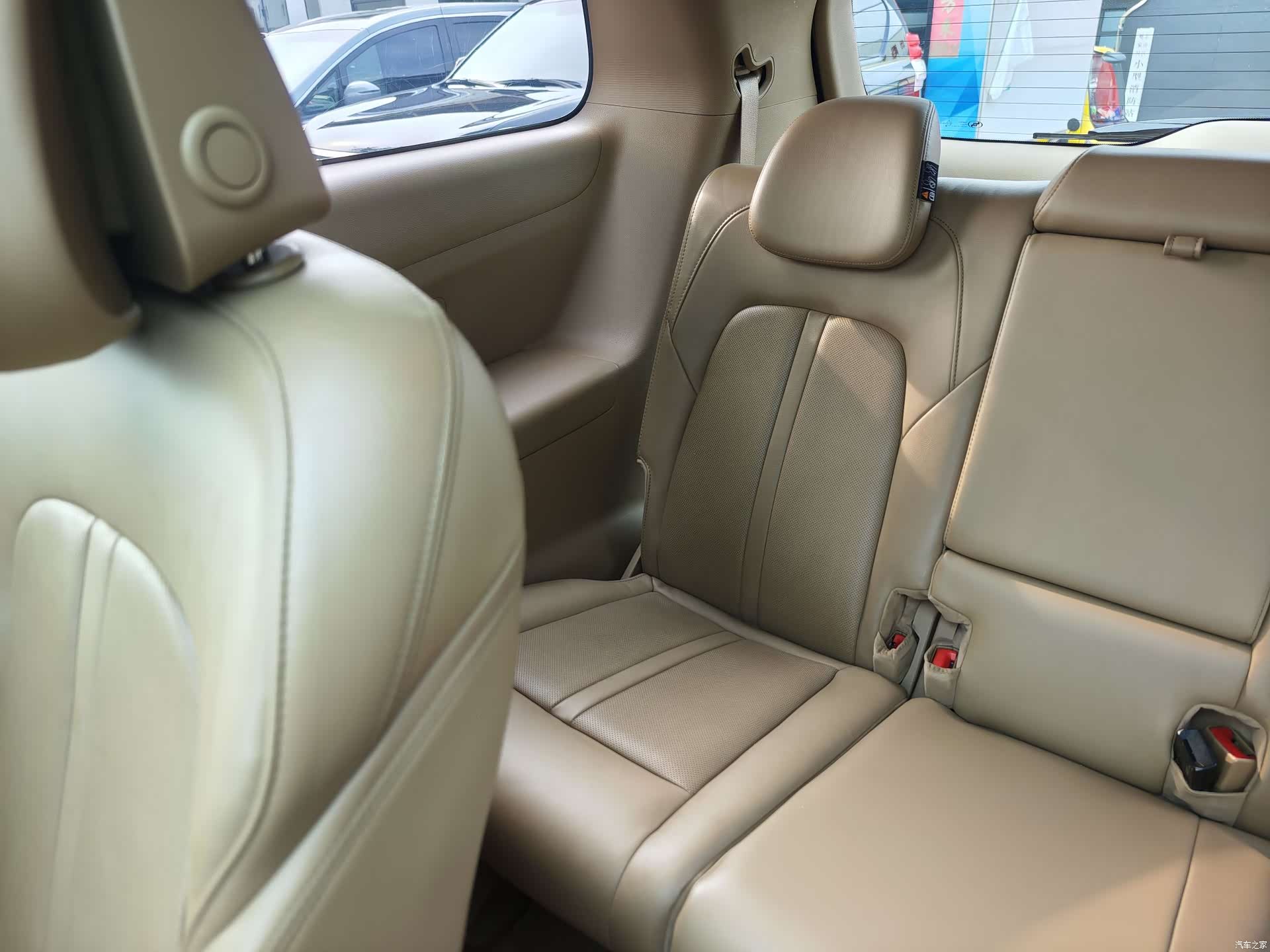 Buick GL8, 2020 25