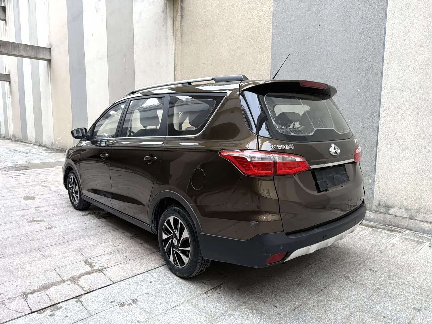 Changan A800, 2018 все фото