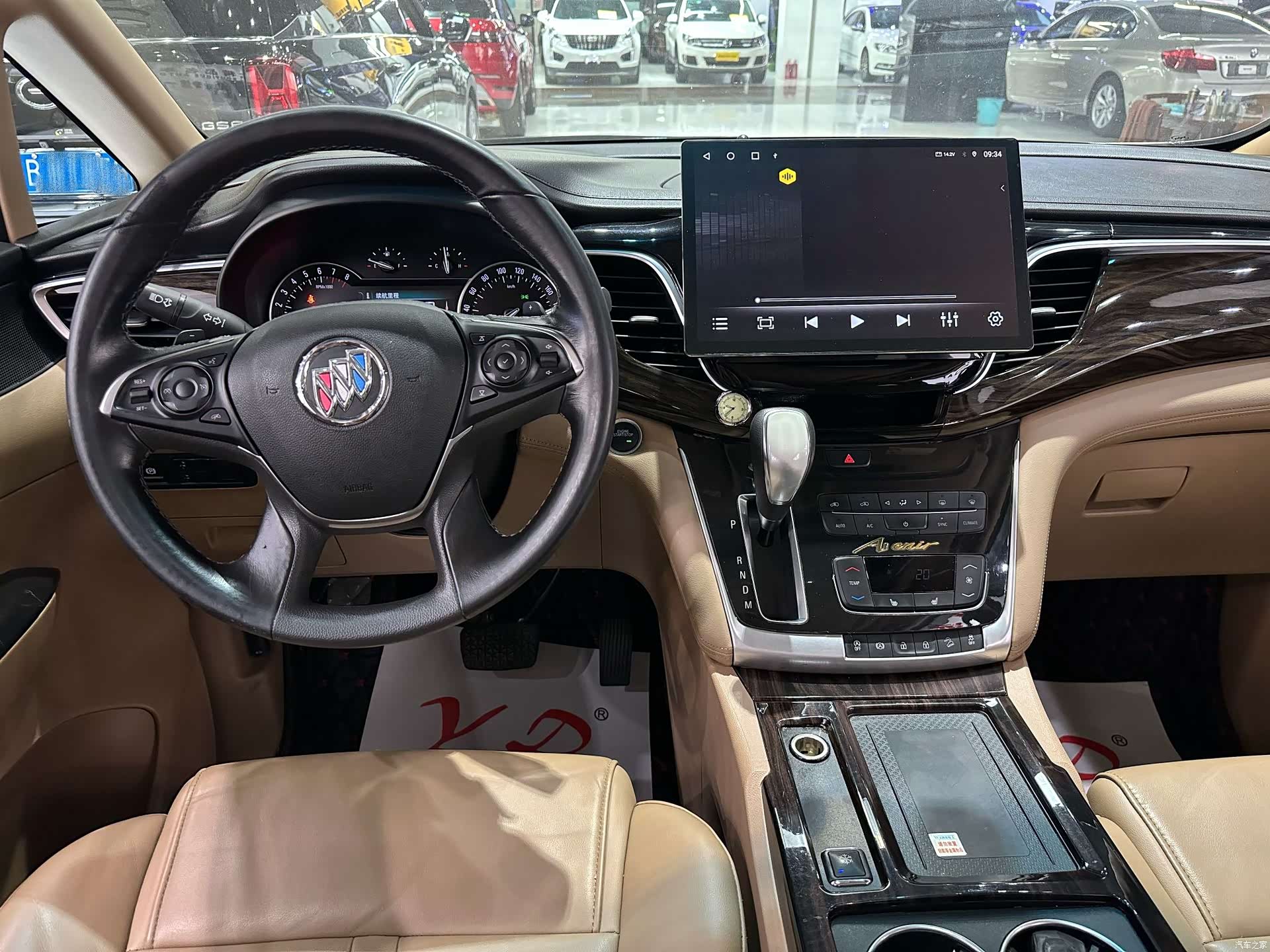 Buick GL8, 2017 10
