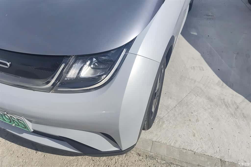 BYD Dolphin, 2022 все фото
