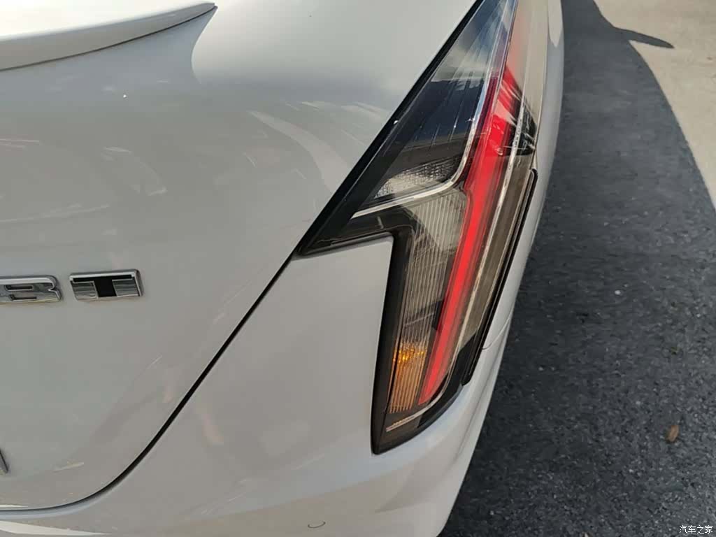 Cadillac CT4, 2022 24