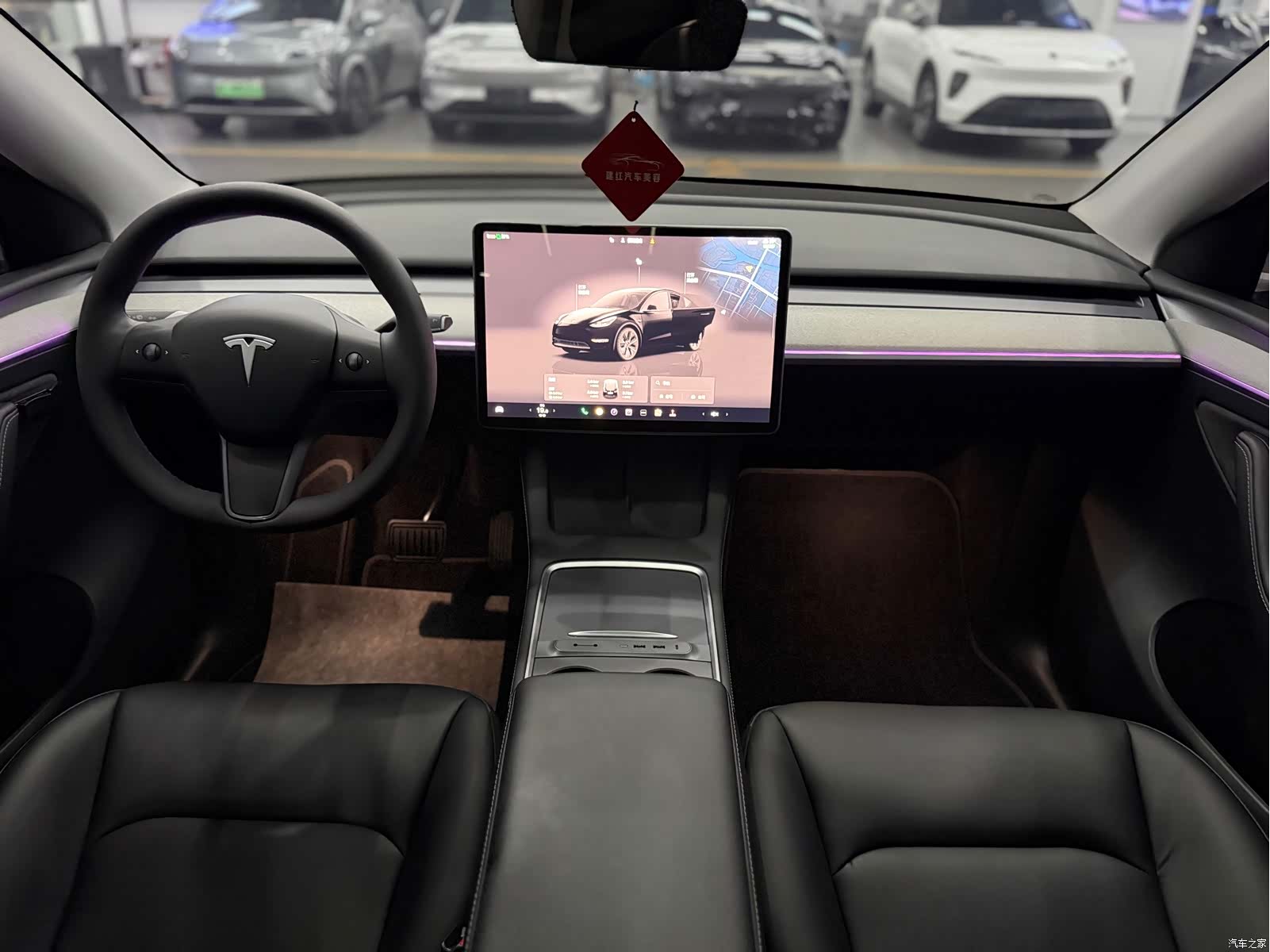 Tesla Model Y, 2024 11