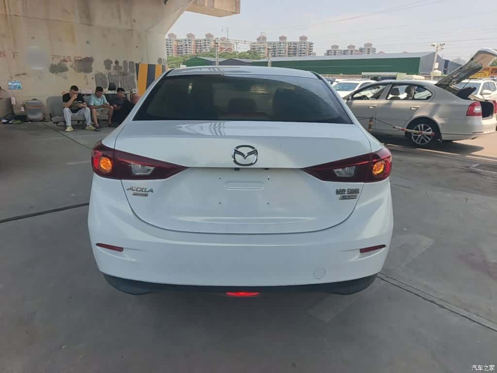 Mazda Mazda3, 2016 4