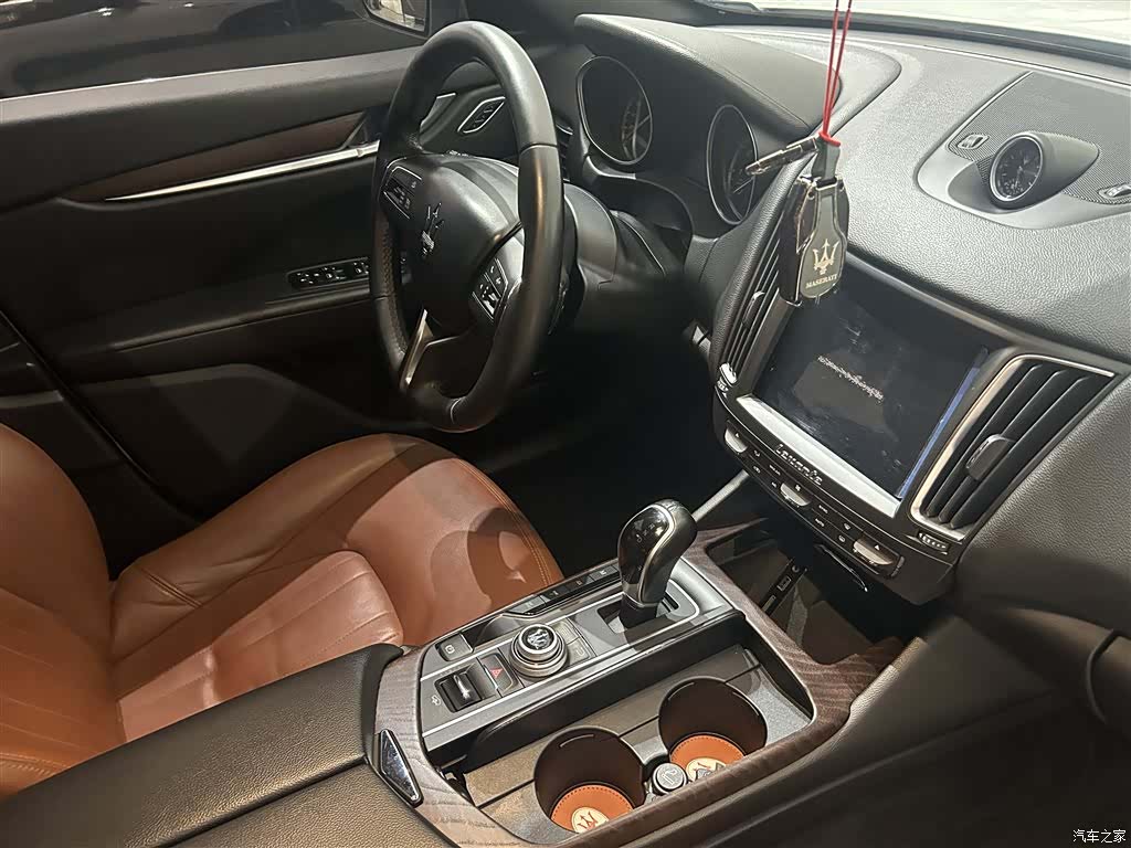 Maserati Levante, 2018 14