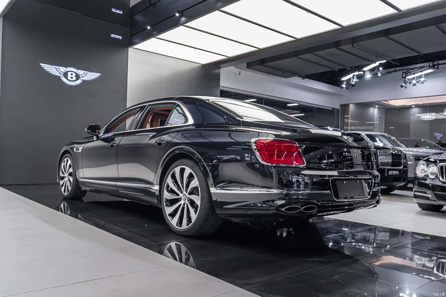 Bentley Flying Spur, 2022 17
