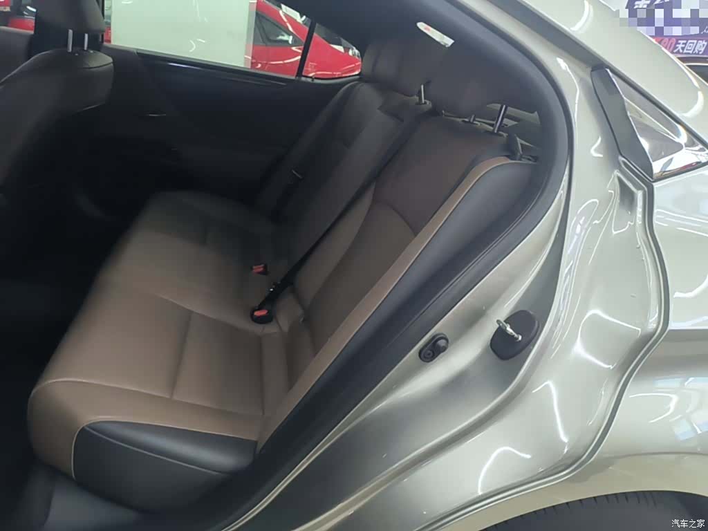 Lexus ES, 2024 17