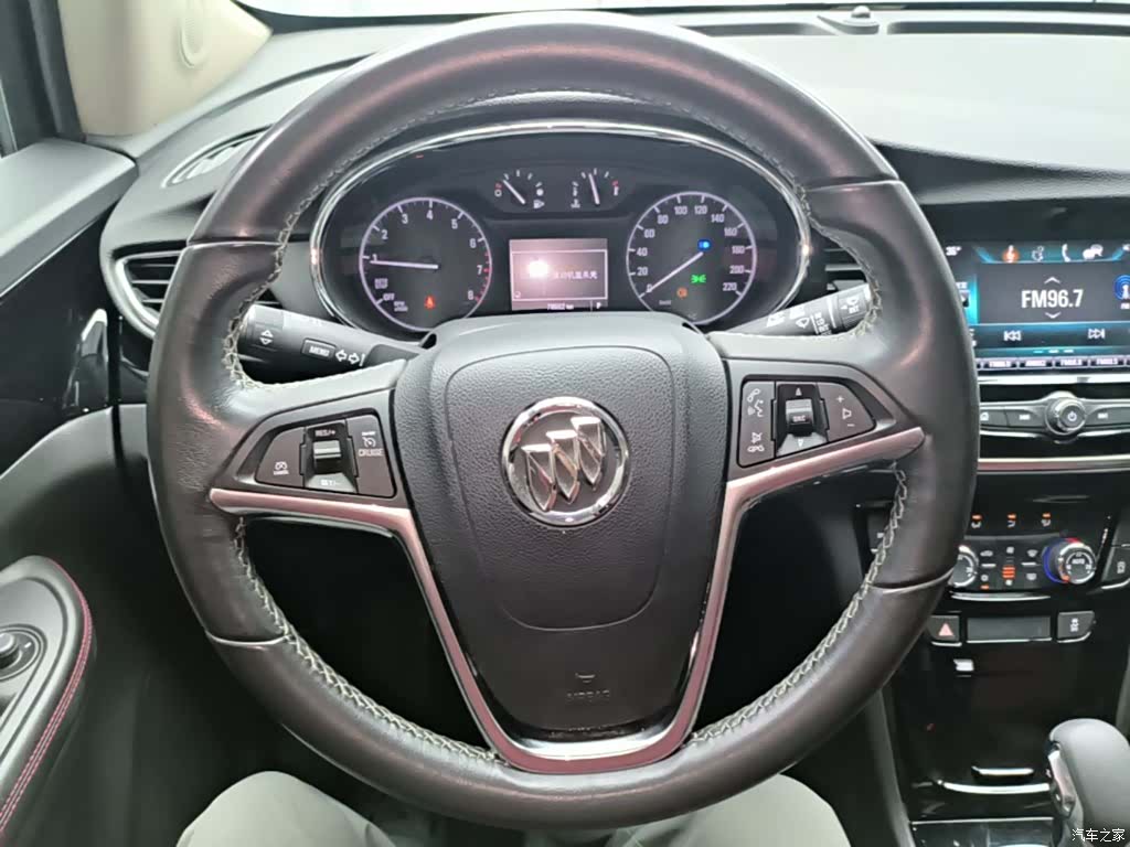 Buick Encore, 2018 11