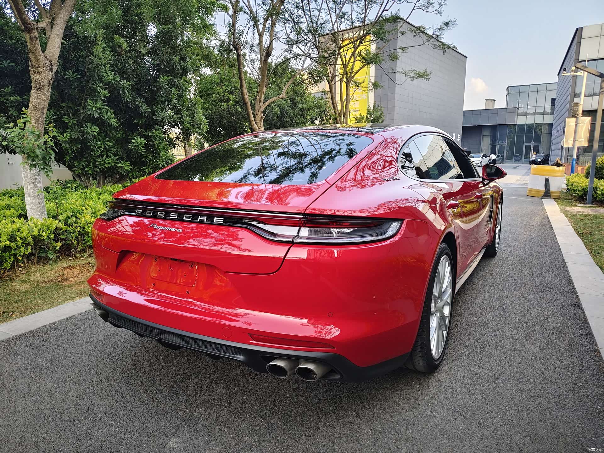 Porsche Panamera, 2022 10