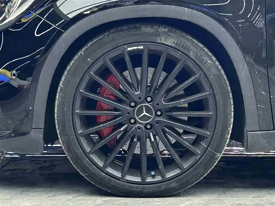 Mercedes-Benz GLA AMG