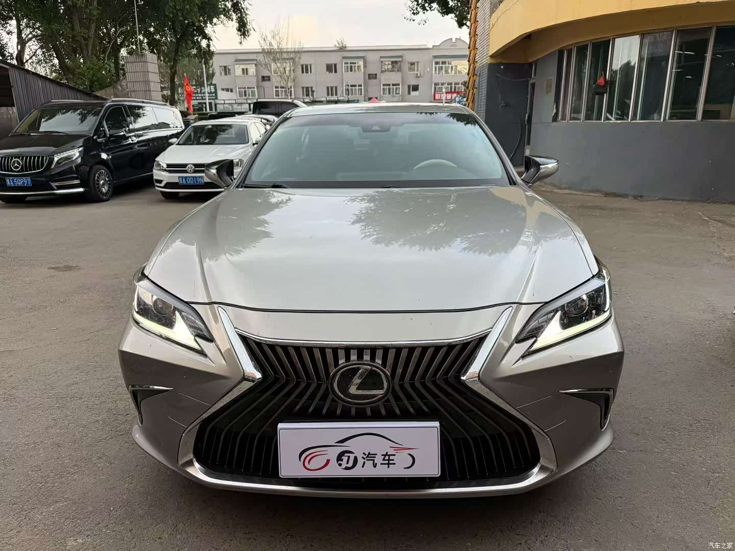 Lexus ES, 2019 2
