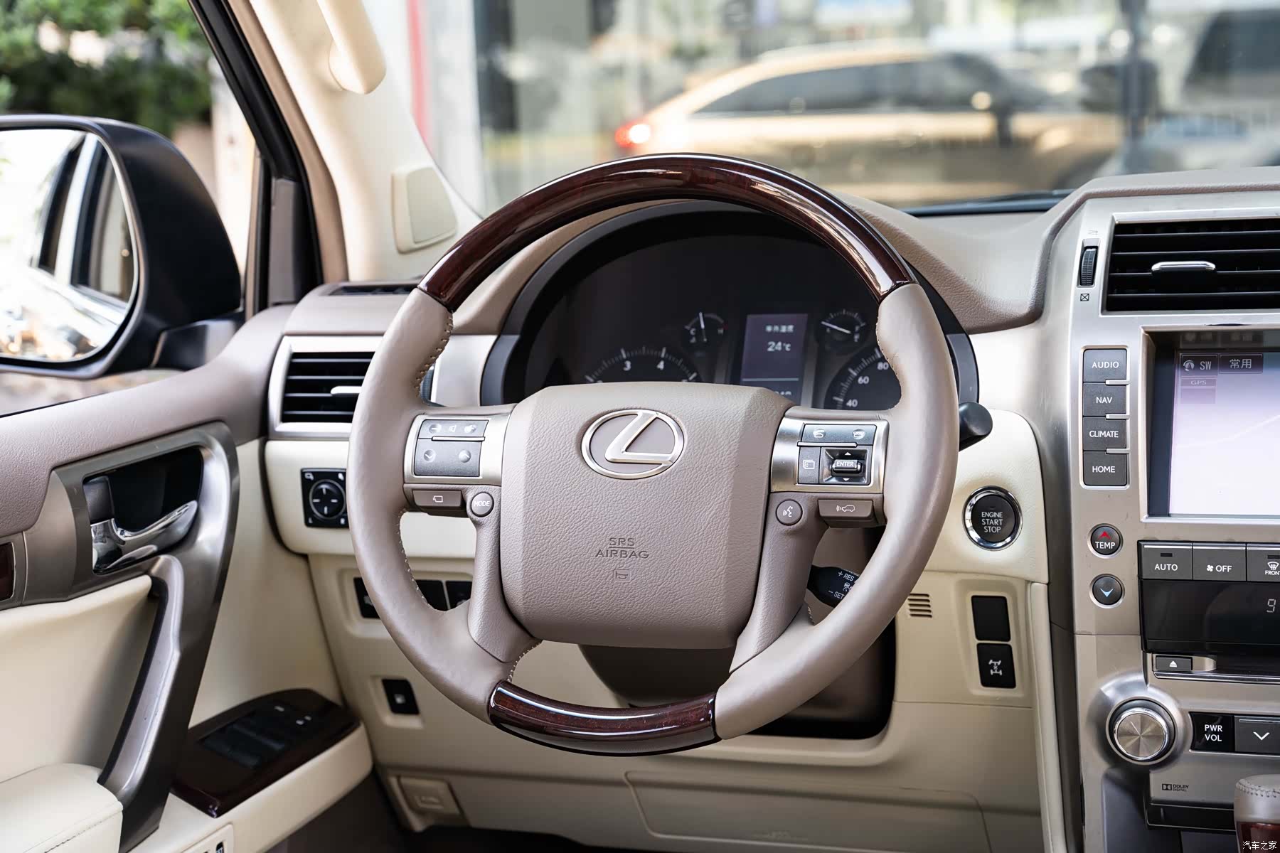 Lexus GX, 2013 15